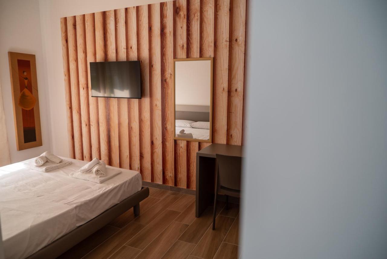 Apartment Salerno Central Rooms *